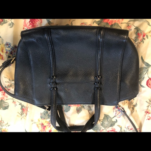 Sold!! ❤️Host Pick 8/13/20❤️ Kate Spade 3D floral satchel - Picture 6 of 9